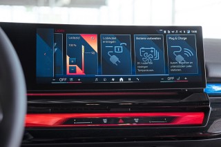 电动清洁时代先锋，BMW i5、Lucid Air与蔚来ET7对比解析