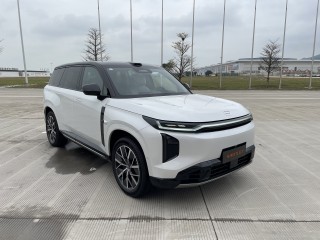 广汽传祺智驾新攻势，平权战略启动，起步价19.48万，市场标杆挑战者