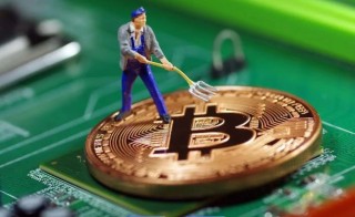 挖一个比特币要多久，‌下载比特币挖矿软件操作流程