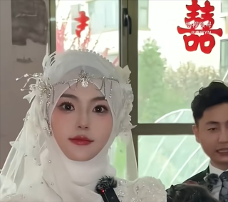揭秘新娘绝美面容背后的AI换脸疑云，娘家美女如云揭秘拍摄内幕
