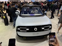奇瑞全新一代QQ亮相上海车展，展望未来的微型出行之选