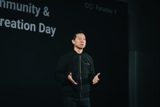 贾跃亭担任FF联席CEO，引领AI车生态重塑的十大变革