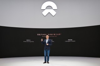 蔚来三大品牌亮相上海车展 2025，李斌揭示智能汽车新三大件重磅推出