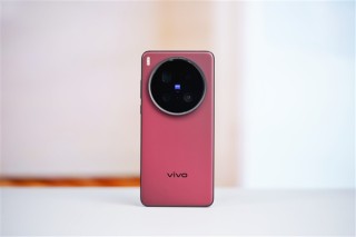vivo X200 Ultra维修备件价格公布，潜望镜头及屏幕优惠一览