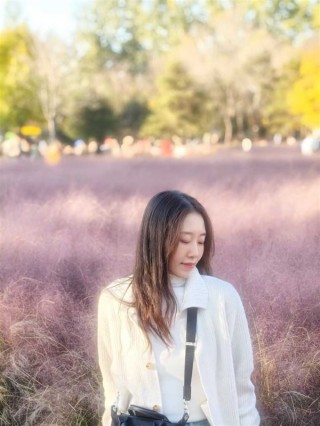 美女产品经理倾力打造，OPPO Find X8 Ultra，极致美学典范