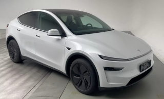 全新特斯拉Model Y+国内首次亮相，引领未来出行新潮流！