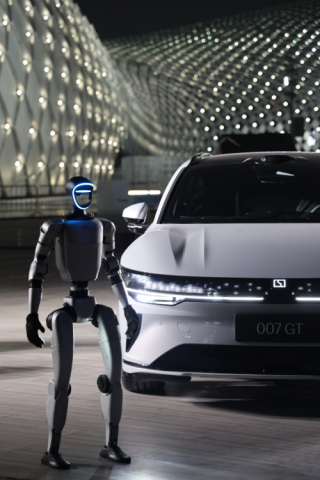 极氪007GT，街头焦点，极致炫酷