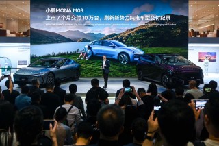 小鹏P7旗舰版，智能出行新标杆，超快充与超长续航引领智能电动车新时代，售价20.88万元起