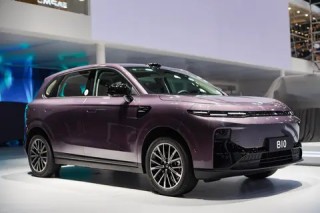 『上海车展热门车型对决，零跑B10、元PLUS、银河E5与海狮05，哪款更值得购买？』