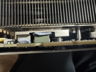 技嘉回应RTX 5080导热凝胶溢出问题，首批个例，用户无需担忧，全面解析解决方案