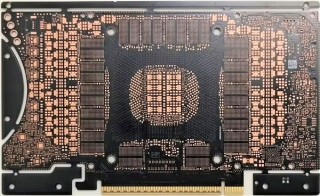 NVIDIA RTX PRO 6000专业显卡，96GB GDDR7显存PCB首度曝光