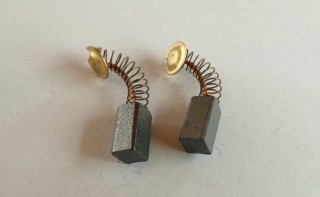 碳刷在电机里起什么作用(碳刷 电机)