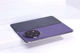 折痕消失术! OPPO Find N5 折叠屏真机实拍