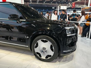 极氪9X登场引热议，情感共鸣成焦点？