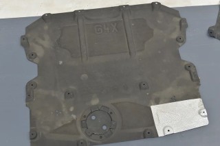 宝马X3拆车深度解析，钢制部件展现独特魅力！