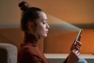 苹果全新技术亮相，屏下Face ID折叠iPad Pro首发搭载技术
