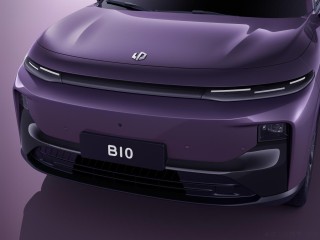 零跑B10如何锁定Z世代十万级消费者？深度解析其市场策略与吸引力。