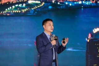 小鹏X9豪华大七座MPV 2025款上市，起售价35.98万元，AI体验引领新篇章