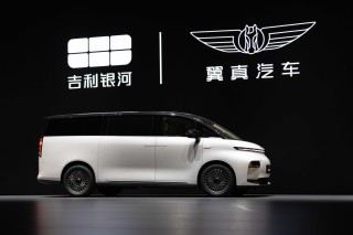 吉利银河豪华MPV L380震撼上市，陆地飞行堡垒，价格亲民仅29.99万元起