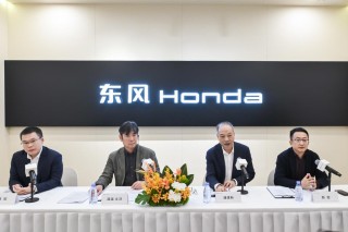 东风本田高管揭秘，电动化浪潮中的破局与突围策略