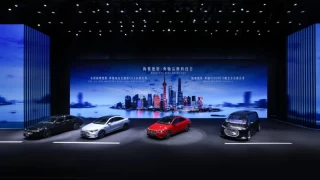 奔驰百年车企重磅推出，电车续航超866km，搭载创新两挡变速箱！