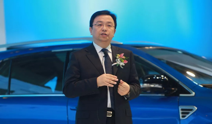 王传福与李书福，汽车界风云对决，福祸难料？