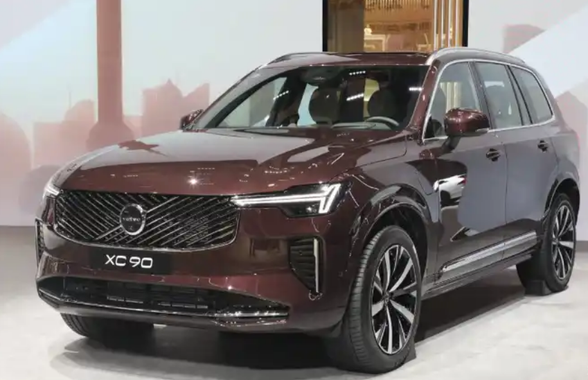 新款沃尔沃XC90上海车展亮相，5/6/7座布局，限时售价47.9万起启动预售