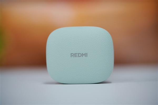 半入耳降噪杀到169元！REDMI Buds 7S耳机图赏