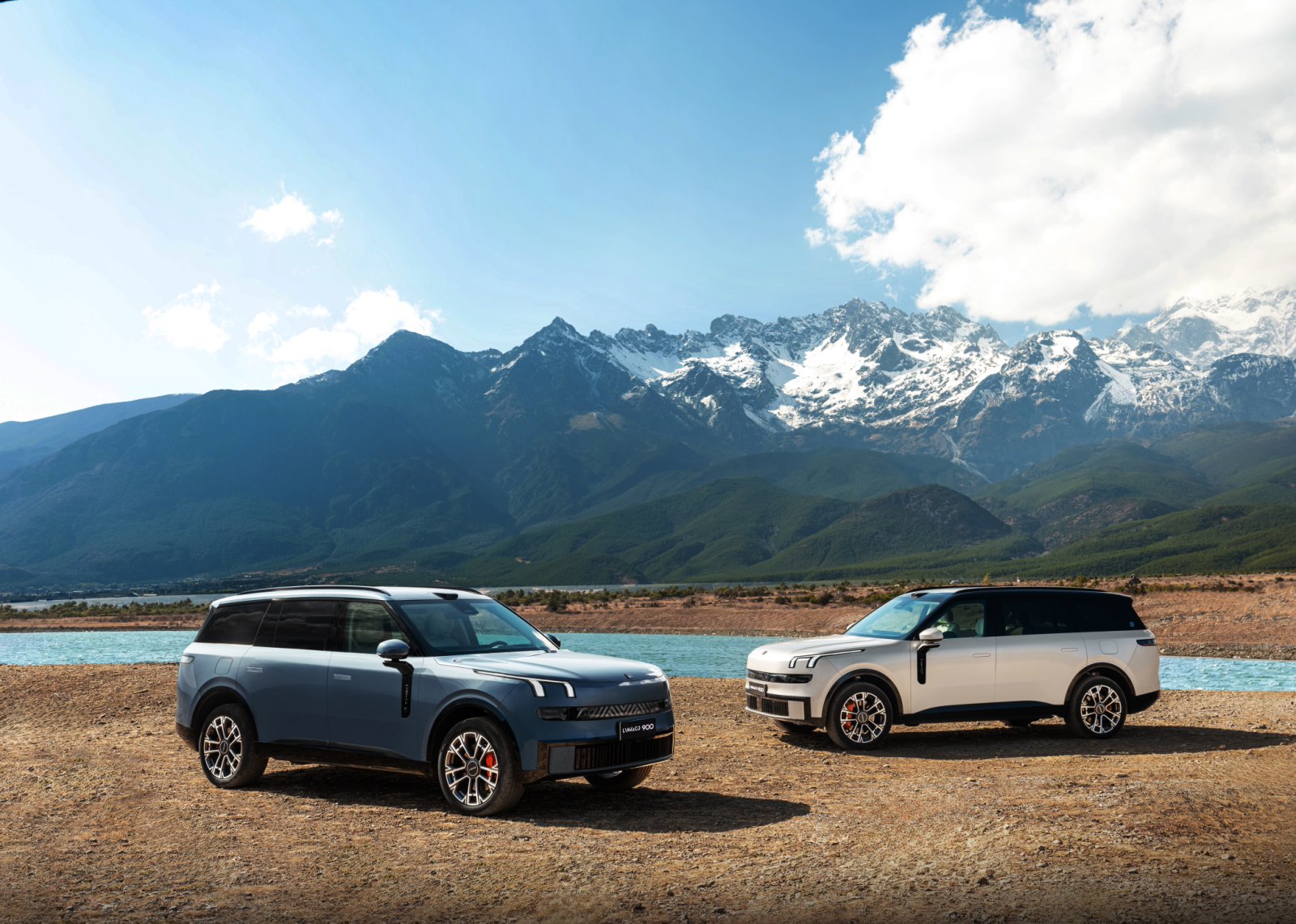领克900旗舰SUV，家庭大六座新选择，价格杀入30万内