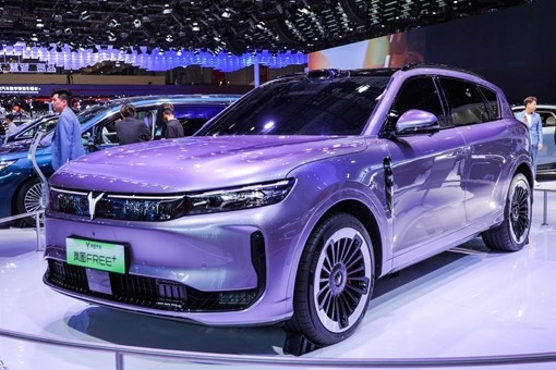 华为乾崑ADS助力！岚图汽车4月交付10019辆 同比大涨150%