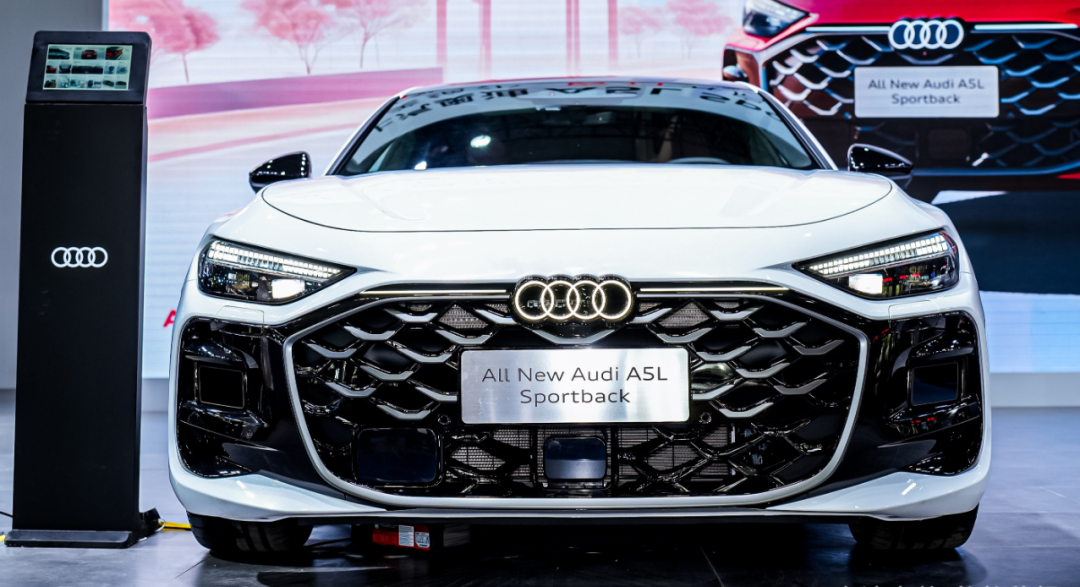 上汽奥迪A5L Sportback南京亮相，本土改进、机械性能与智能科技的完美结合