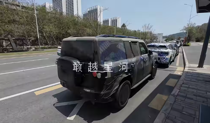 疑似方程豹钛7谍照曝光，价格下探至20万内，豹5城市版新动向揭秘