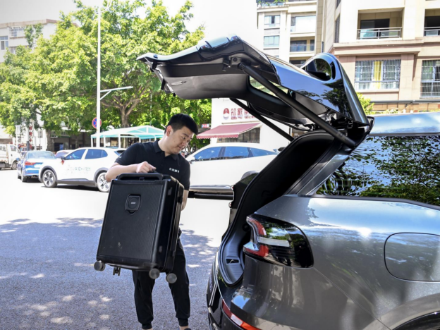 五一热门IP启源Q07助力鹅粉无忧畅游荣昌