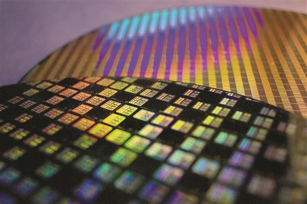 Intel 18A成了！微软已正式下单 谷歌、英伟达也都要用