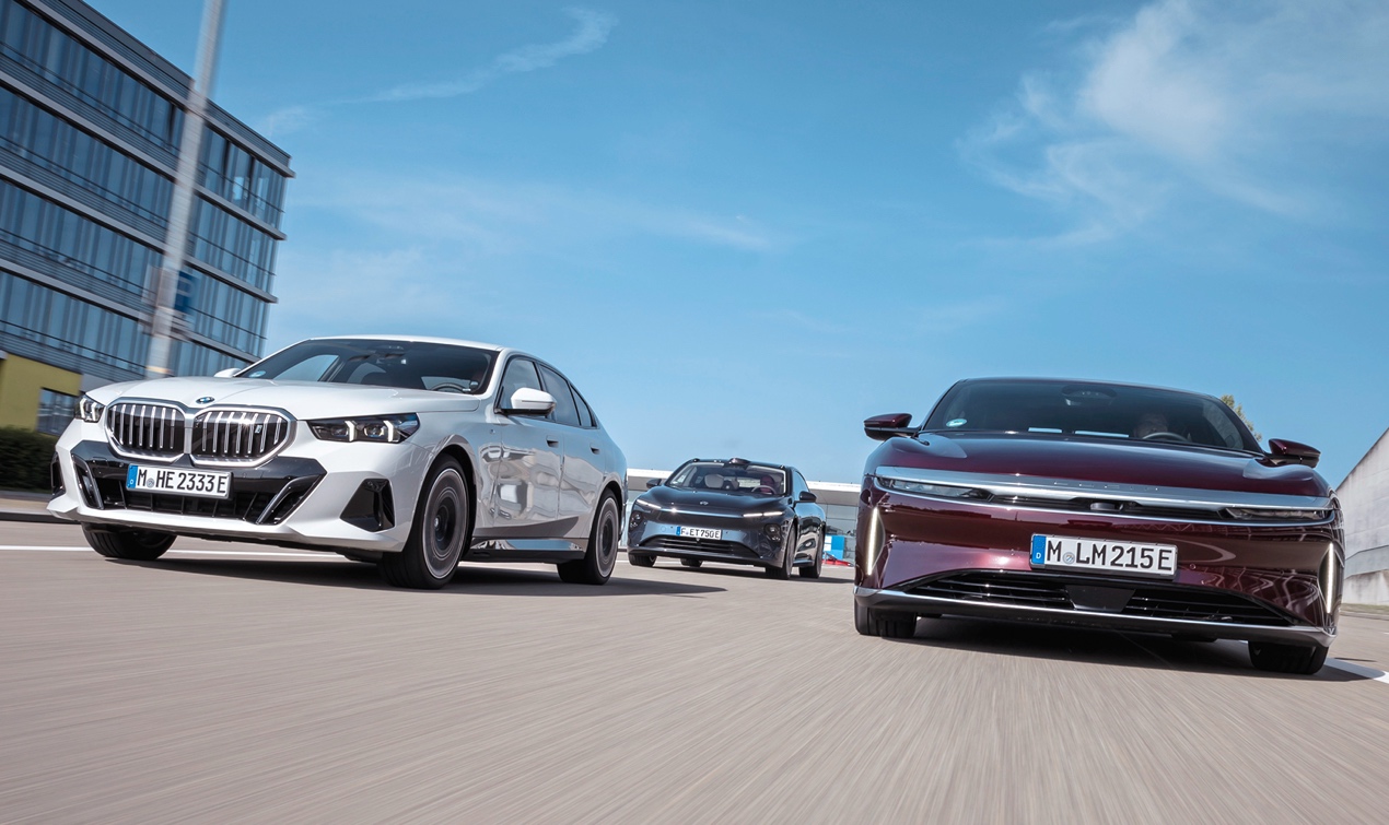 电动清洁时代先锋，BMW i5、Lucid Air与蔚来ET7对比概览